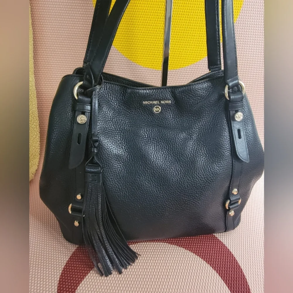 đź‘‘LOWSTART Excellent Used Condition Leather 3 Compartment MK Shouldebag - Picture 8 of 13